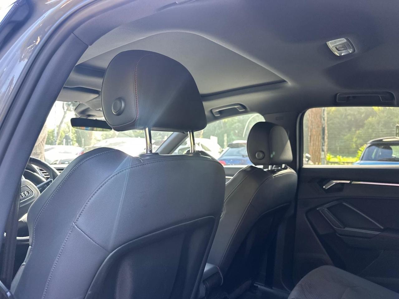 Audi Q3 SPB 40 TDI quattro S tronic Identity Black pano