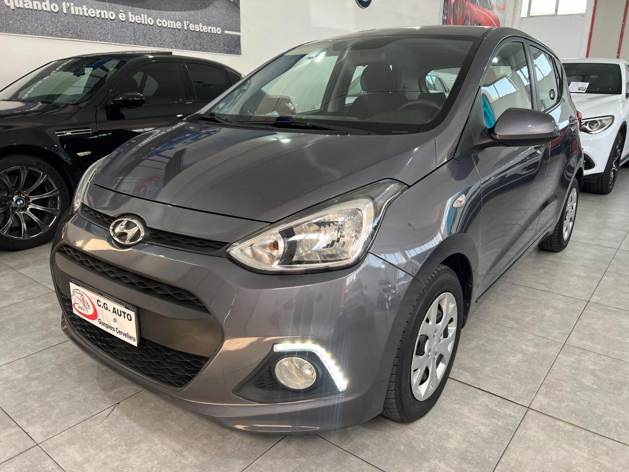 Hyundai i10 1.2 65 CV - STYLE - 2015