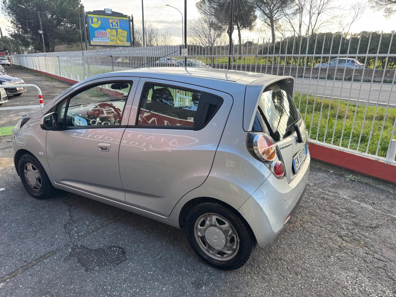 Chevrolet Spark 1.0 GPL - 2012