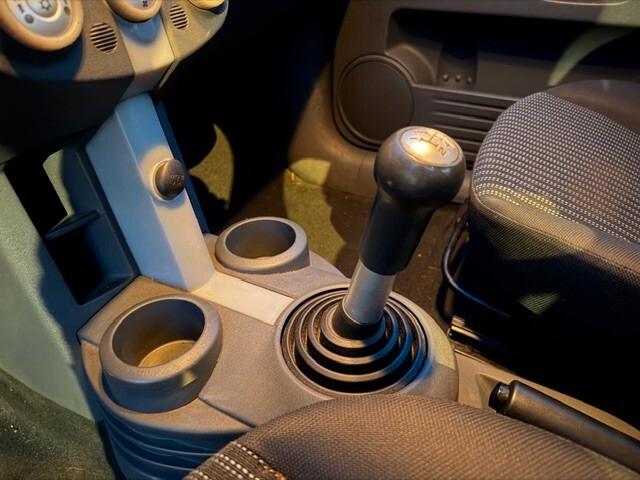 Mitsubishi Colt 1.1 12V 5p. Euro 4 ok neopatentati