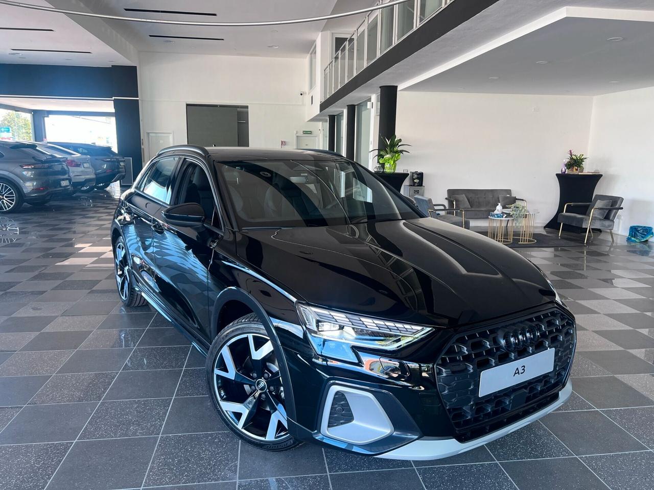 Audi A3 allstreet TFSI 110 kW S tronic Identity Contrast