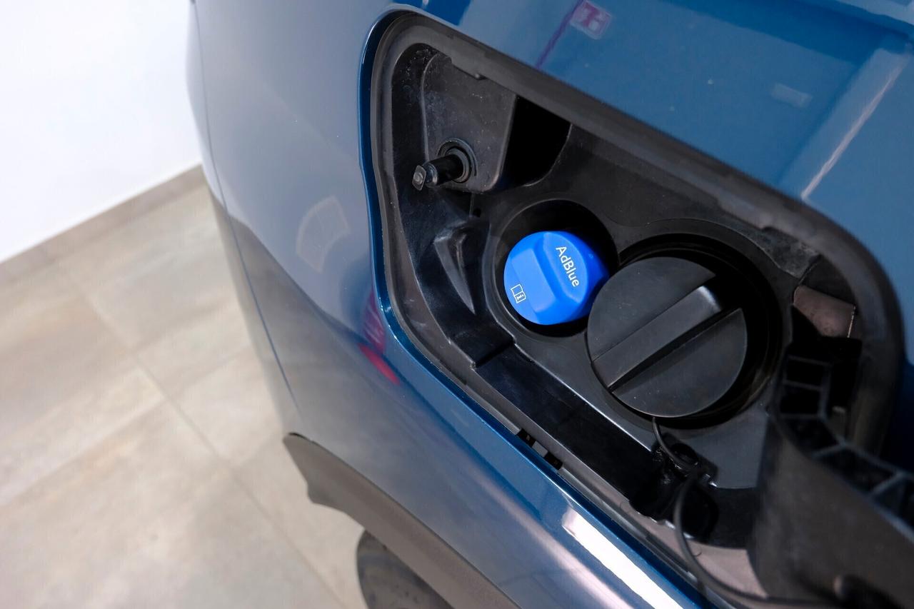 Peugeot 3008 1500 BlueHDi 130cv ALLURE EAT 8 Cockpit