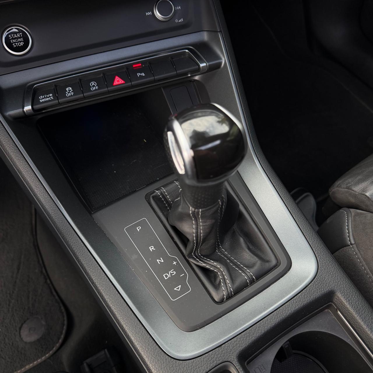 Audi Q3 SPB 40 TDI quattro line edition Tetto