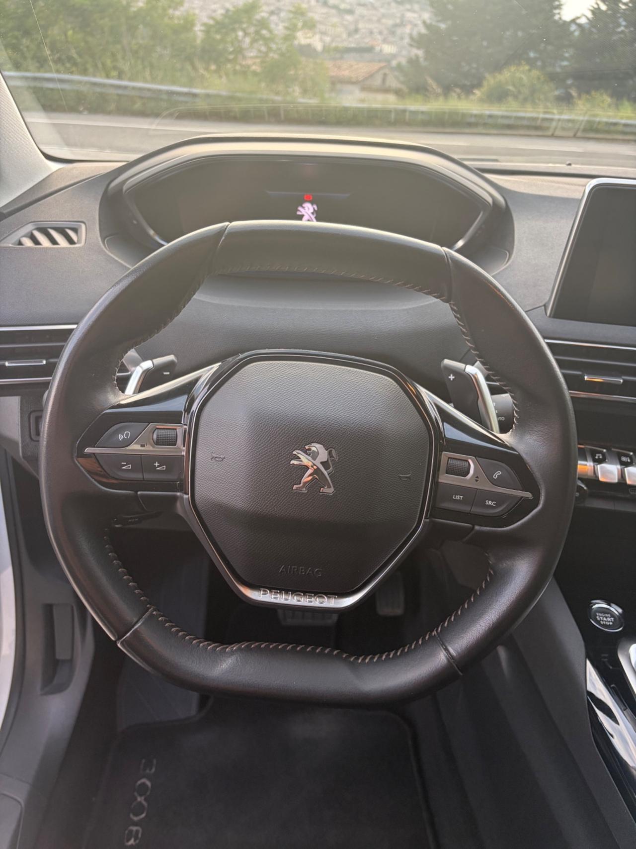 PEUGEOT 3008 BLUE HDI 2022