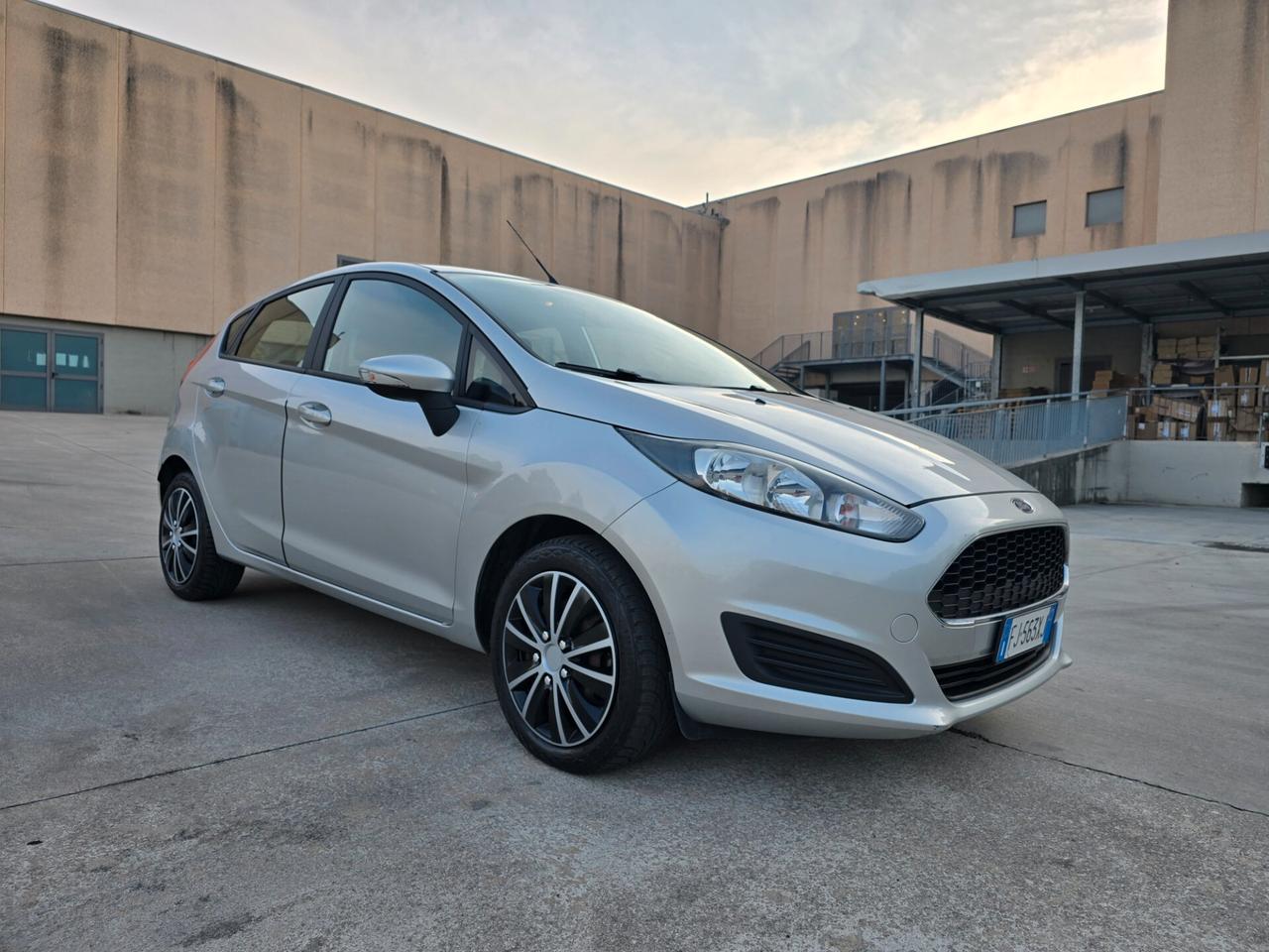 Ford Fiesta 1.5 TDCi 75CV 3 porte Black & White Edition