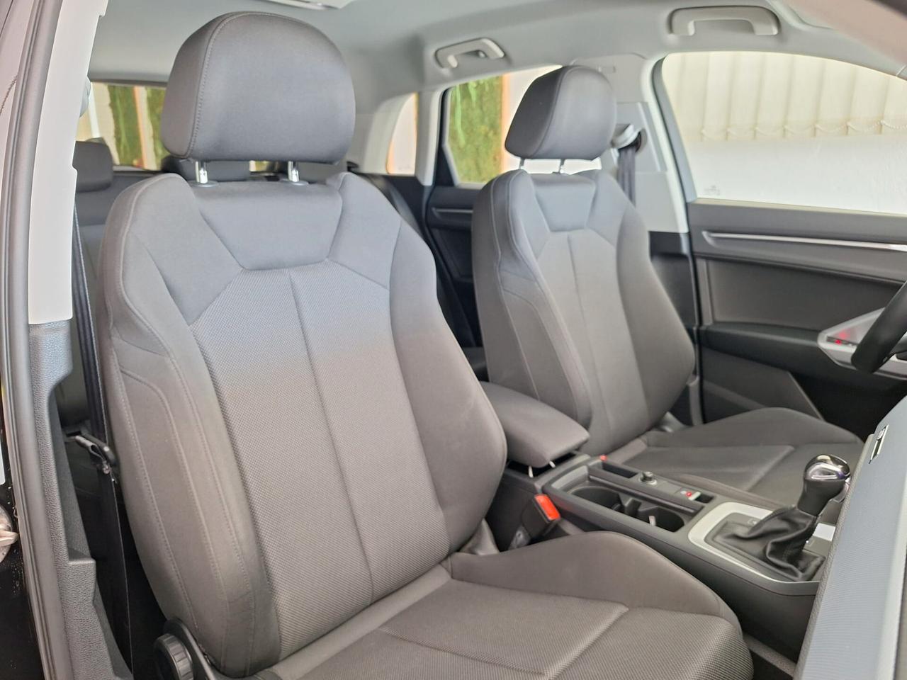 Audi Q3 35 TDI S tronic Business