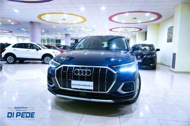 AUDI Q3 40 TDI quattro S tronic Business Advanced