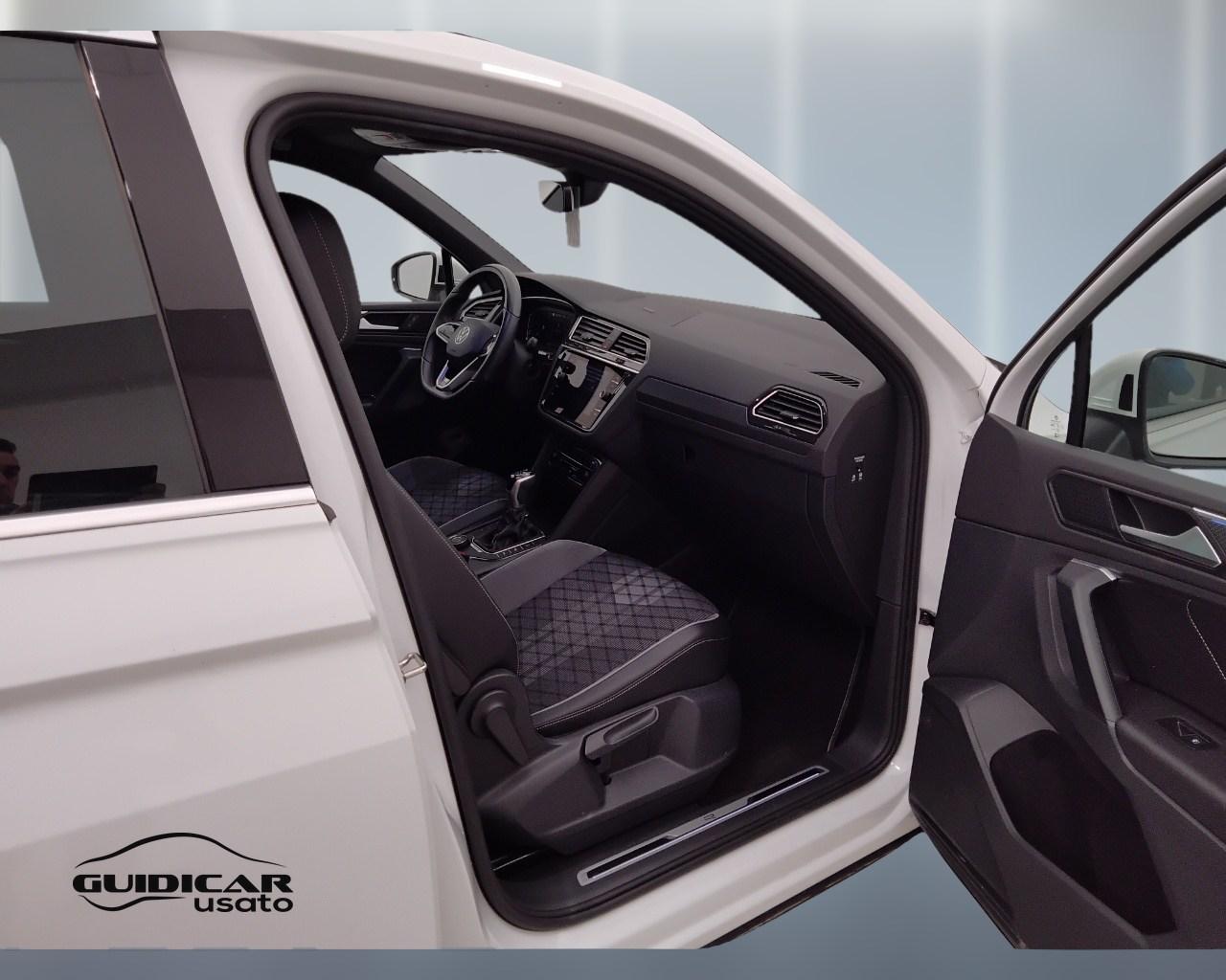 VOLKSWAGEN Tiguan II 2021 - Tiguan 2.0 tdi R-Line 4motion 150cv dsg
