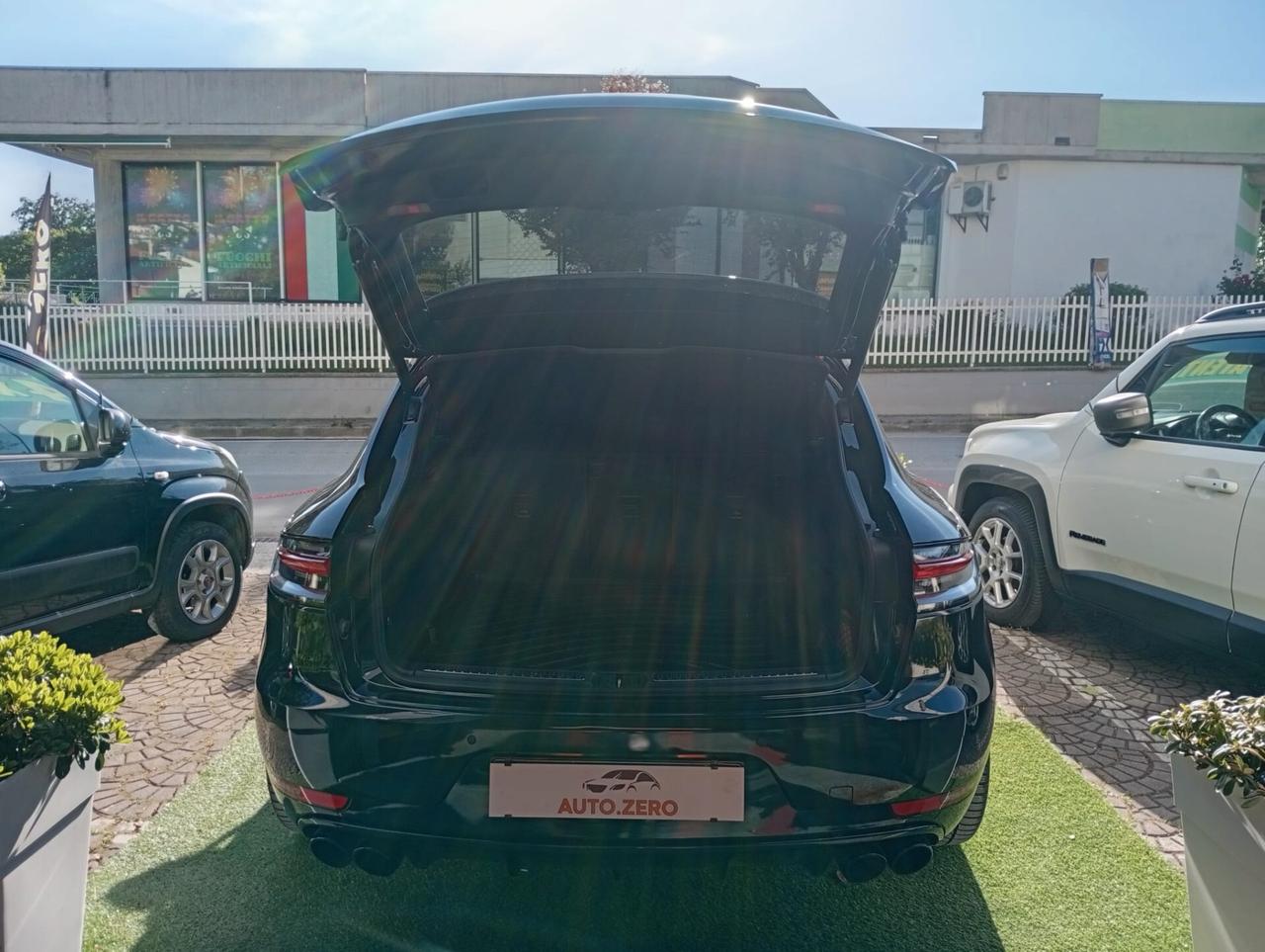 Porsche Macan S