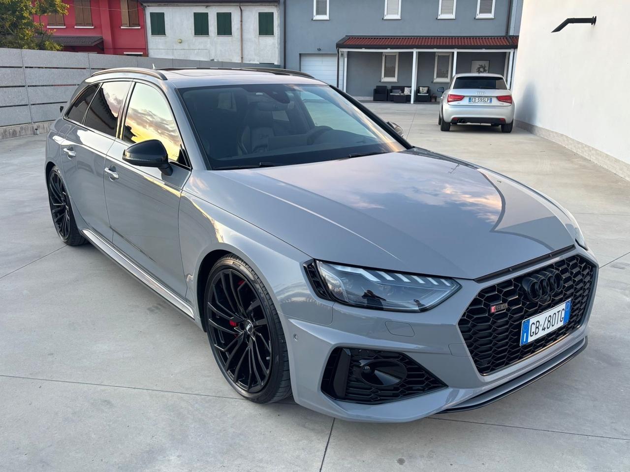 Audi RS4 Nardó