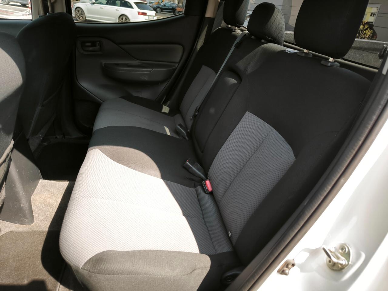 Mitsubishi L200 2.4 DI-D/154CV Double Cab Inform