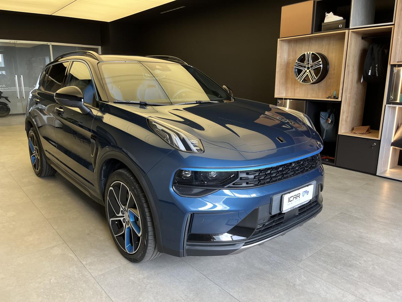 LYNK & CO 01 - 01 1.5 td phev auto