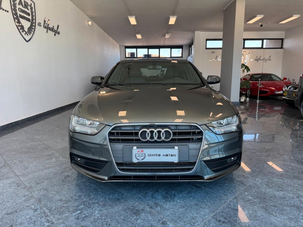 Audi A4 Berlina 2.0 tdi 143cv S-Line Soli 120000 km 1Prop