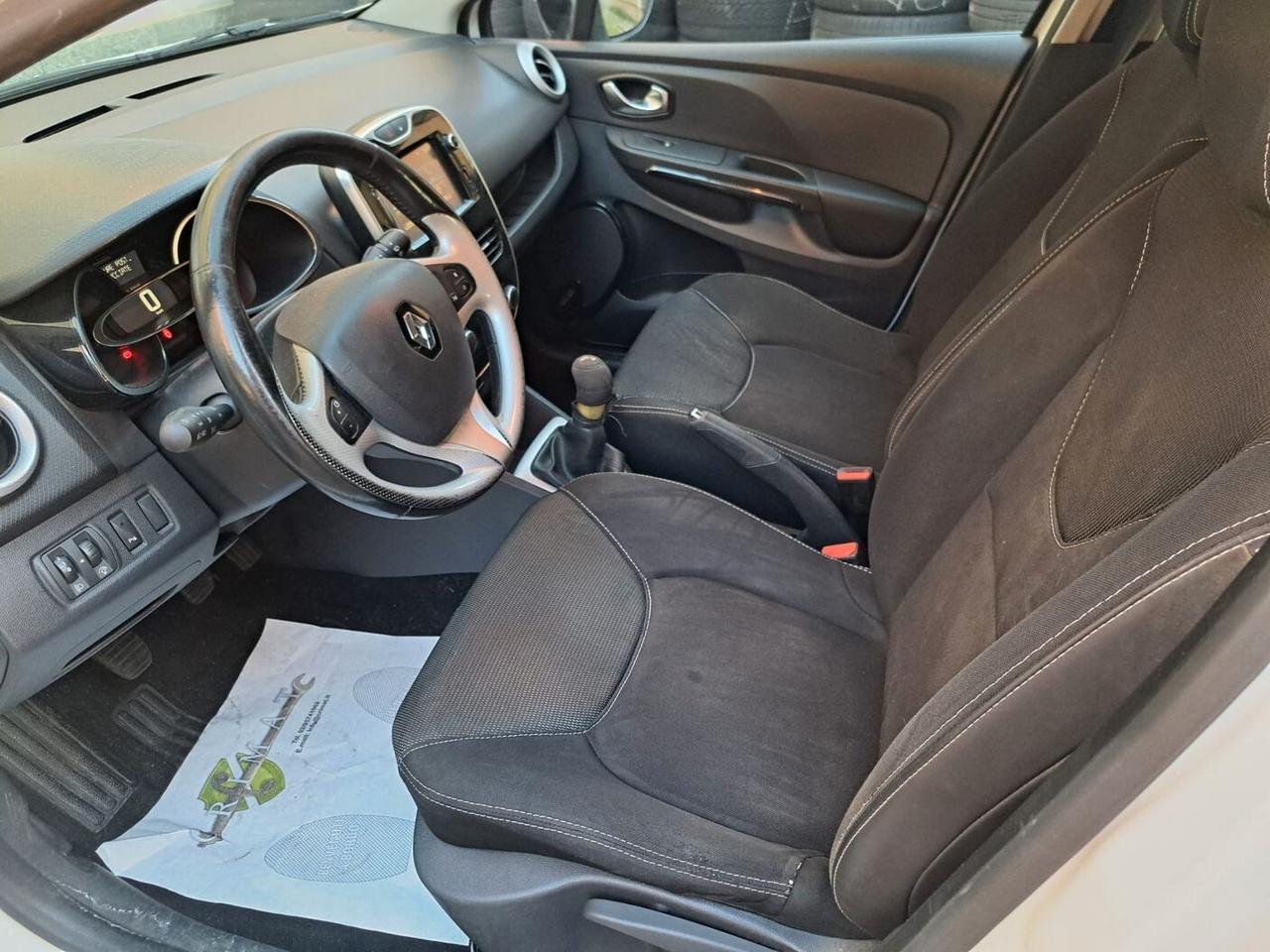 Renault Clio 1.2 75 CV 5 porte Duel