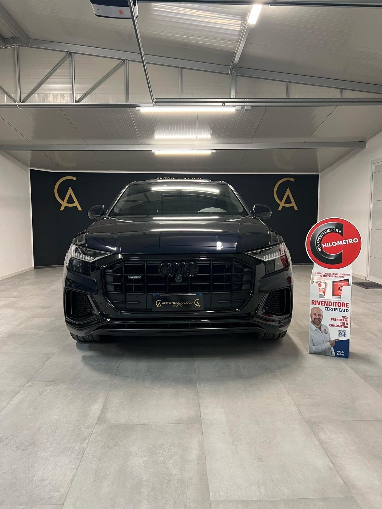 Audi Q8 55 TFSI e quattro tiptronic Sport