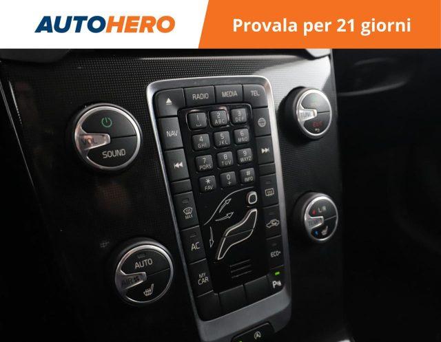 VOLVO V40 Cross Country D3 Geartronic Momentum
