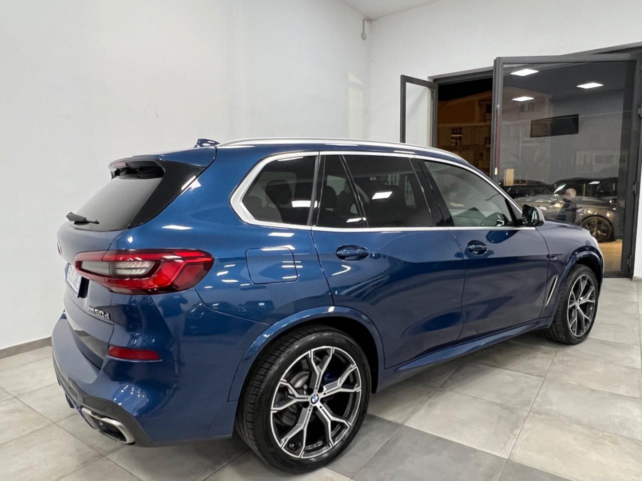 BMW X5 M 50d auto possibilità noleggio no scoring