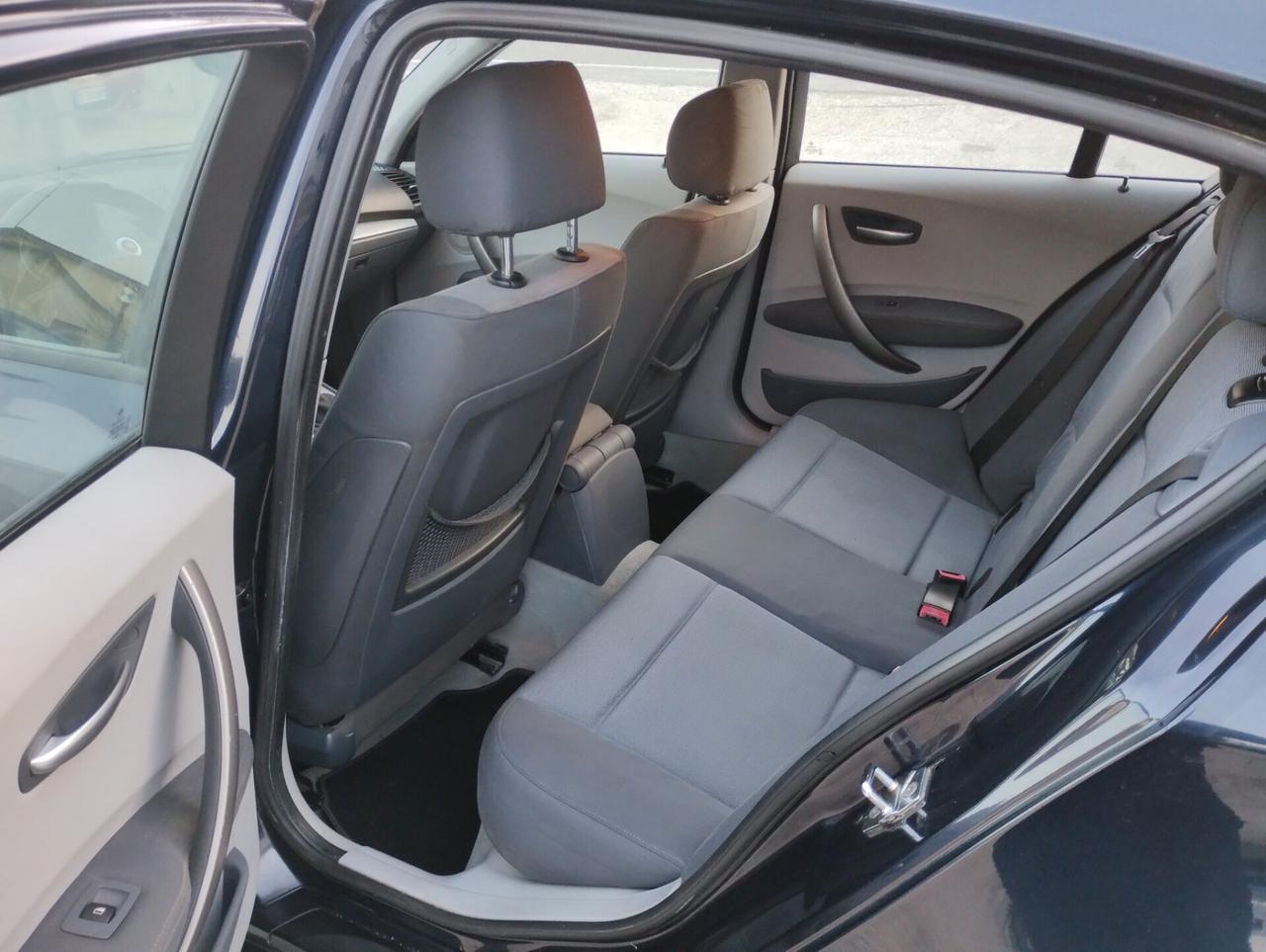 BMW SERIE 1 120D cat 5P Futura 2006 Automatica