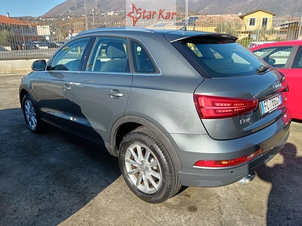 Audi Q3 2.0 TDI 120 CV Business