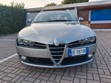 Alfa Romeo 159 1.9 JTDm 16V Sportwagon Distinctive