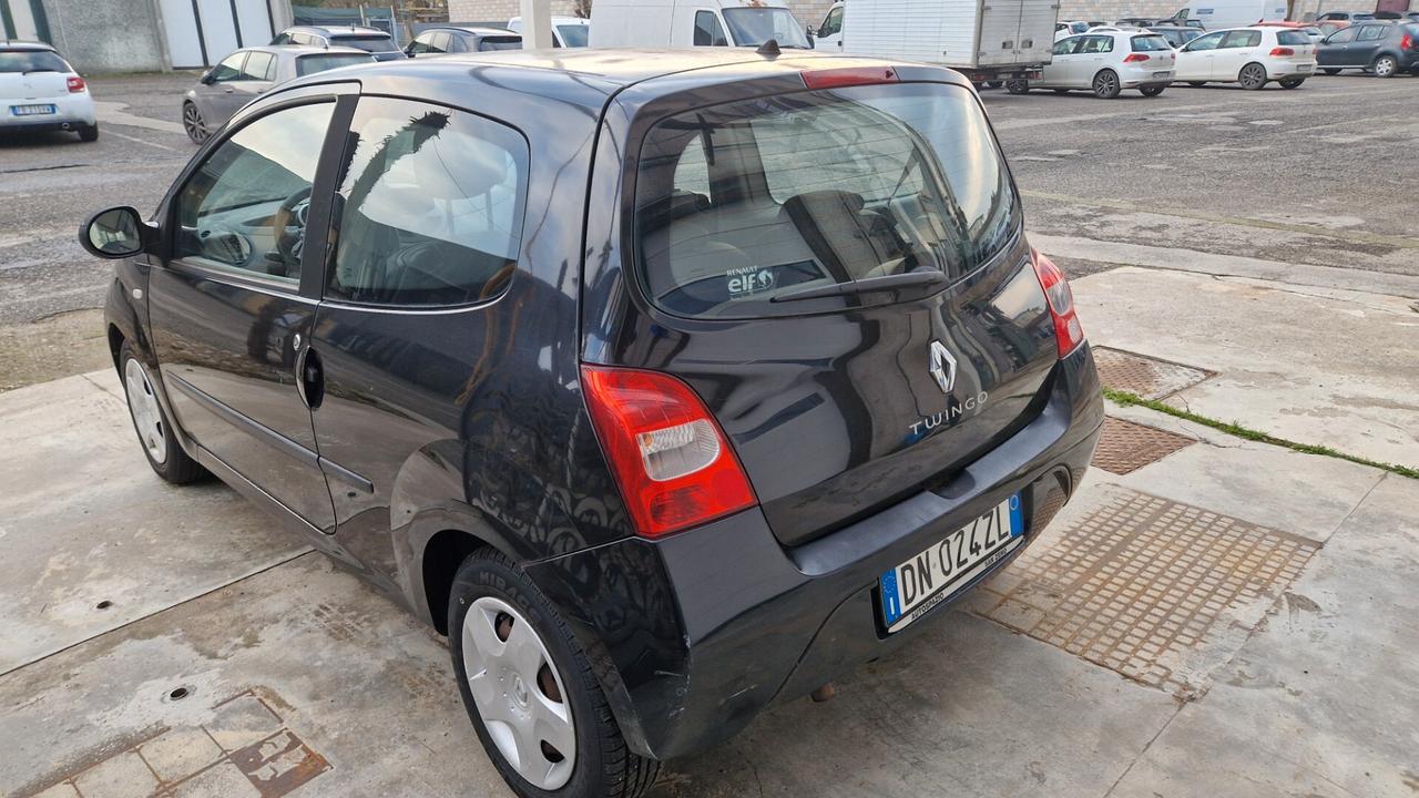 Renault Twingo 1.2 16V Initiale