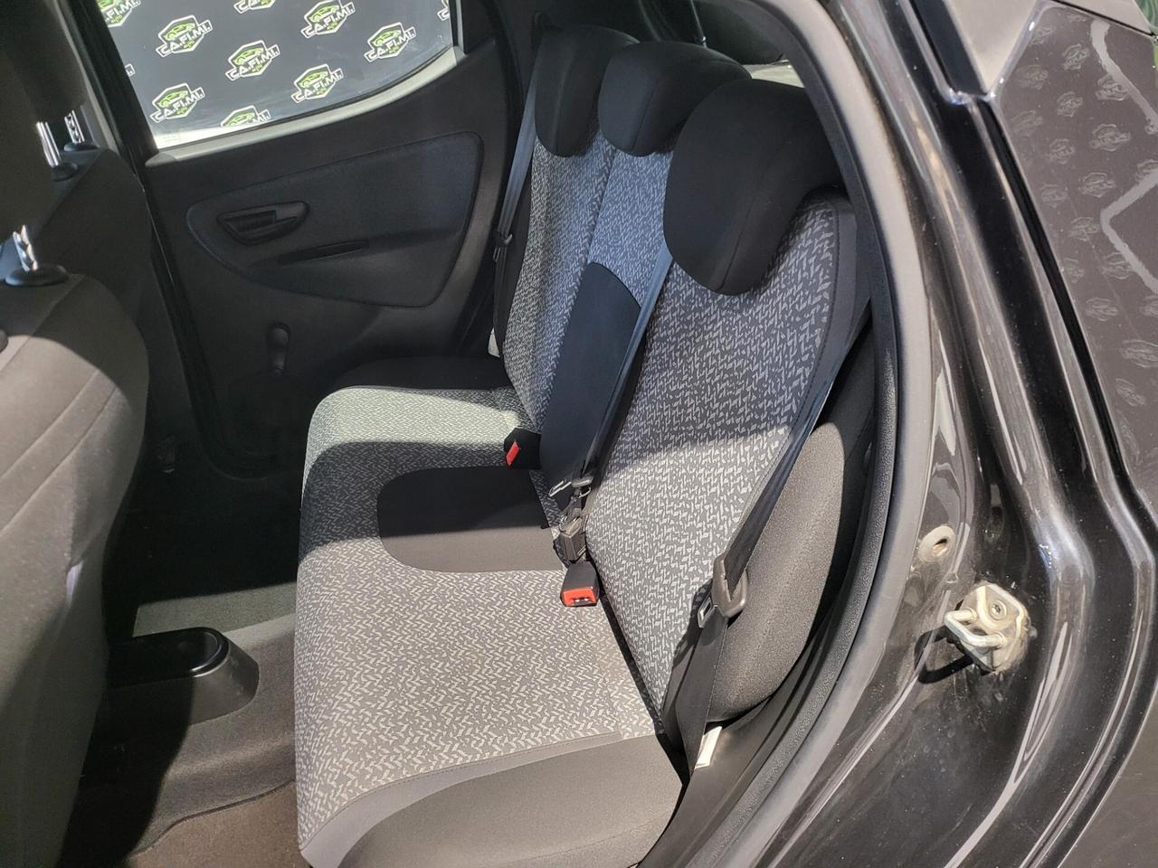 Lancia Ypsilon - 2020 1.2 69 CV Elefantino Blu