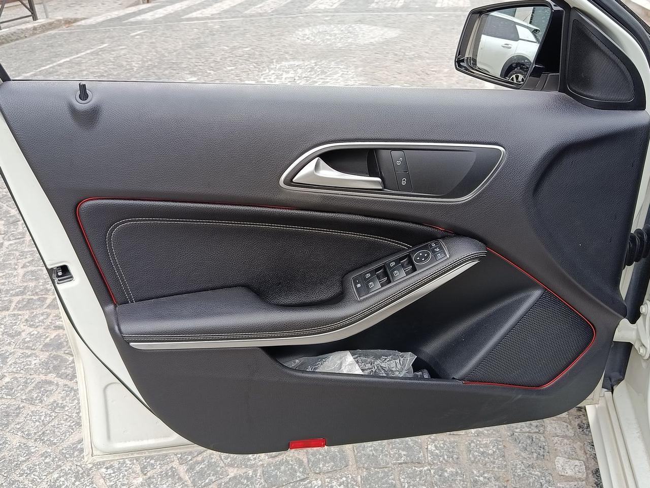Mercedes-Benz A 180 Night Edition #6499