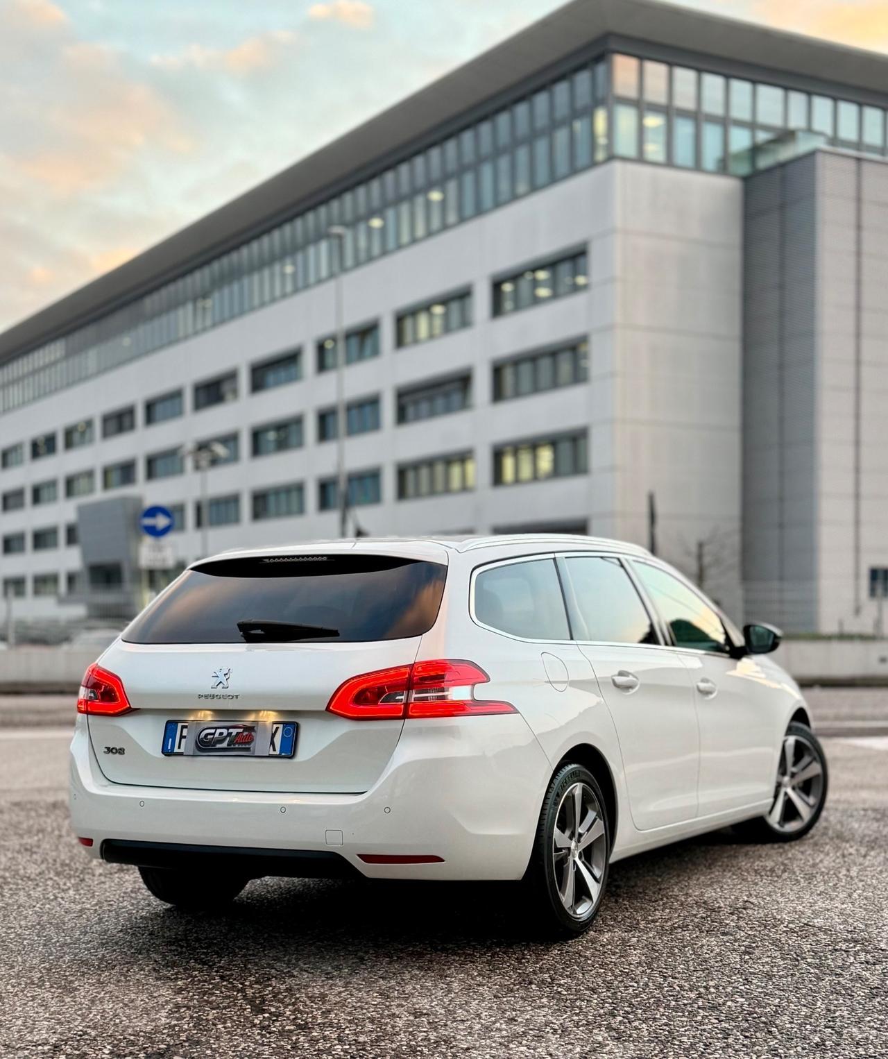 Peugeot 308 BlueHDi 150 S&S SW Allure