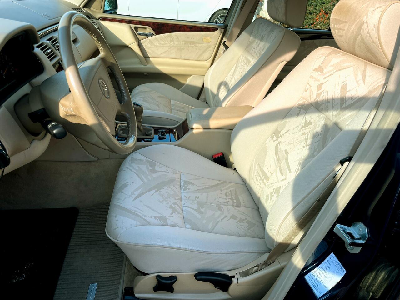 MERCEDES E200K(benzina)-U.PROPR-95000km-1999