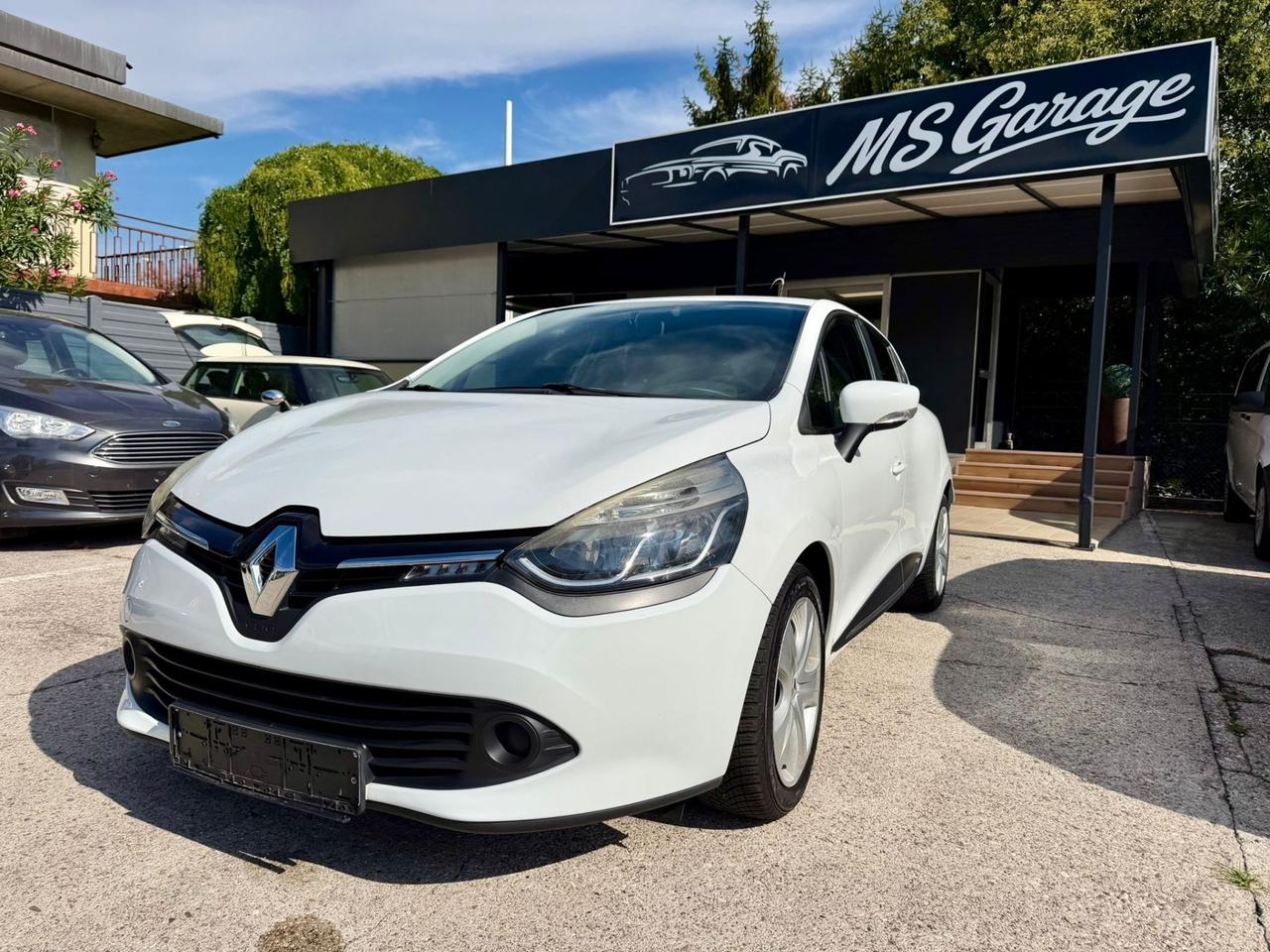 Renault Clio 1.2 75CV Neopatentati