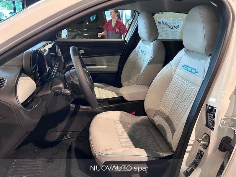 FIAT 600 1.2 Hybrid 100cv La Prima