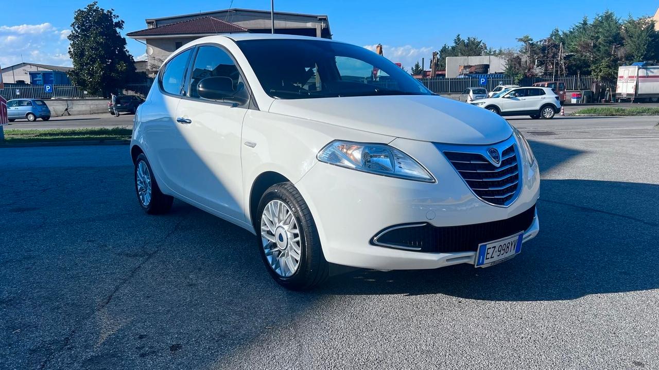 Lancia Ypsilon 1.2 69 CV 5 porte GPL Ecochic Elefantino