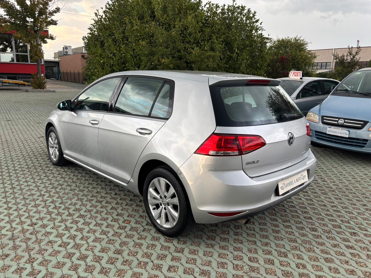 Volkswagen Golf 1.6 TDI DSG-C.AUTOMATICO-2015