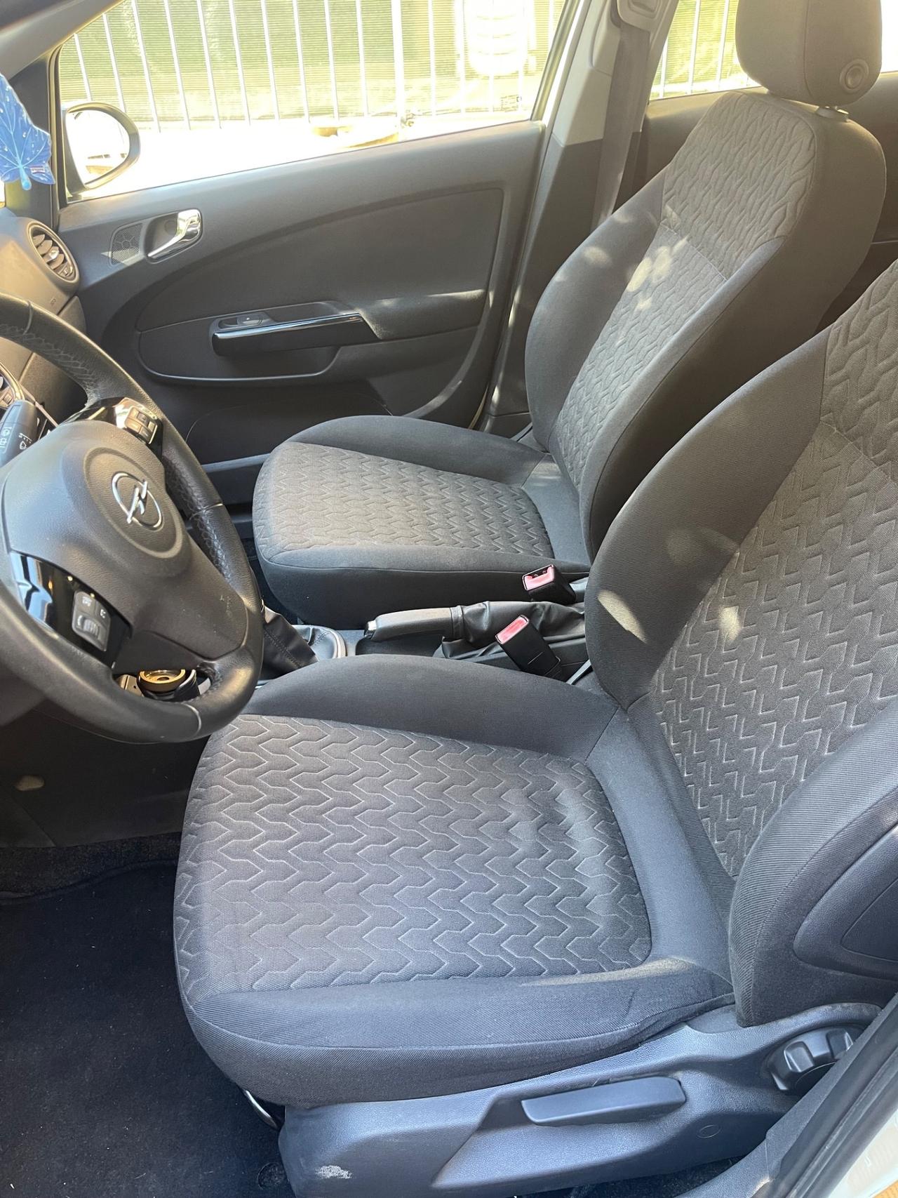 Opel Corsa 1.2 85CV 5 porte GPL-TECH Edition