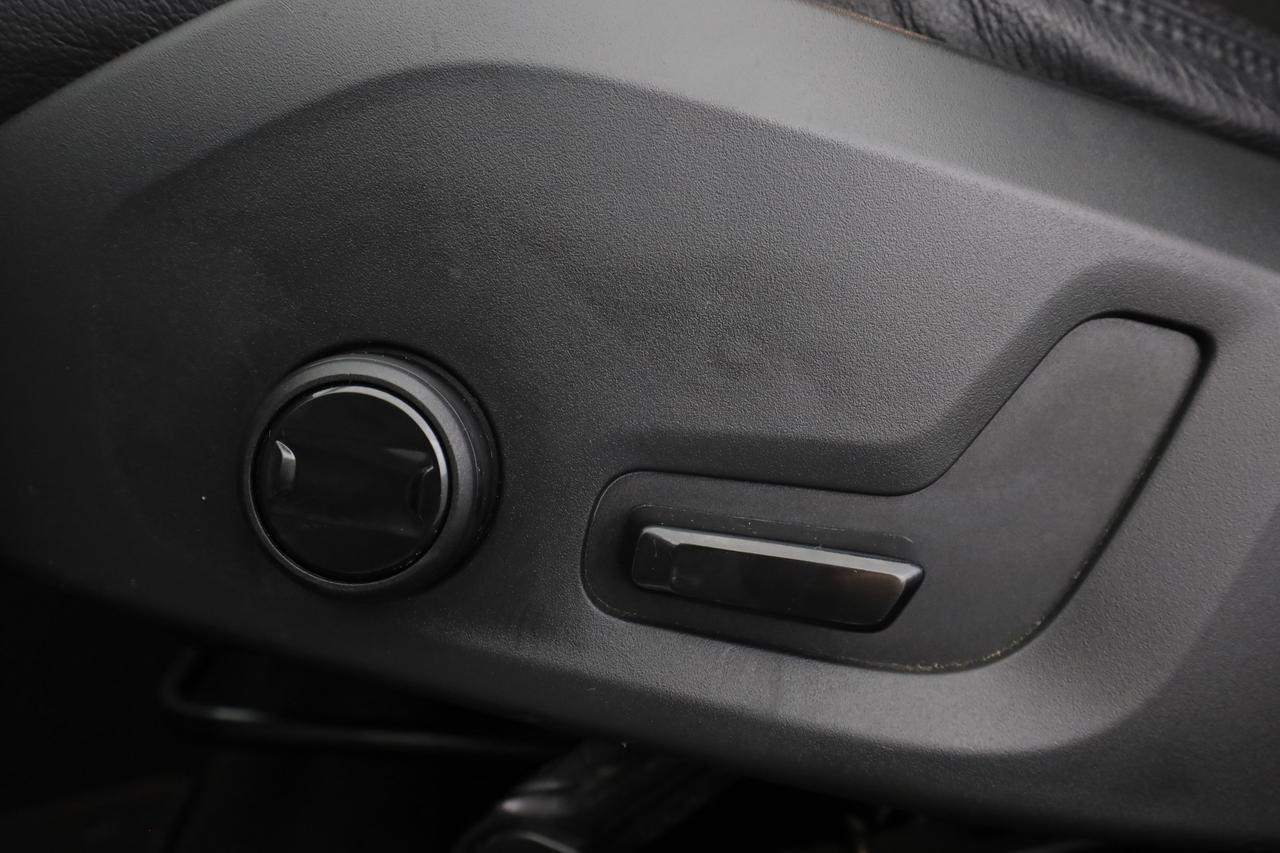 VOLVO XC60 (2017--->) XC60 B4 (d) automatico Momentum Pro