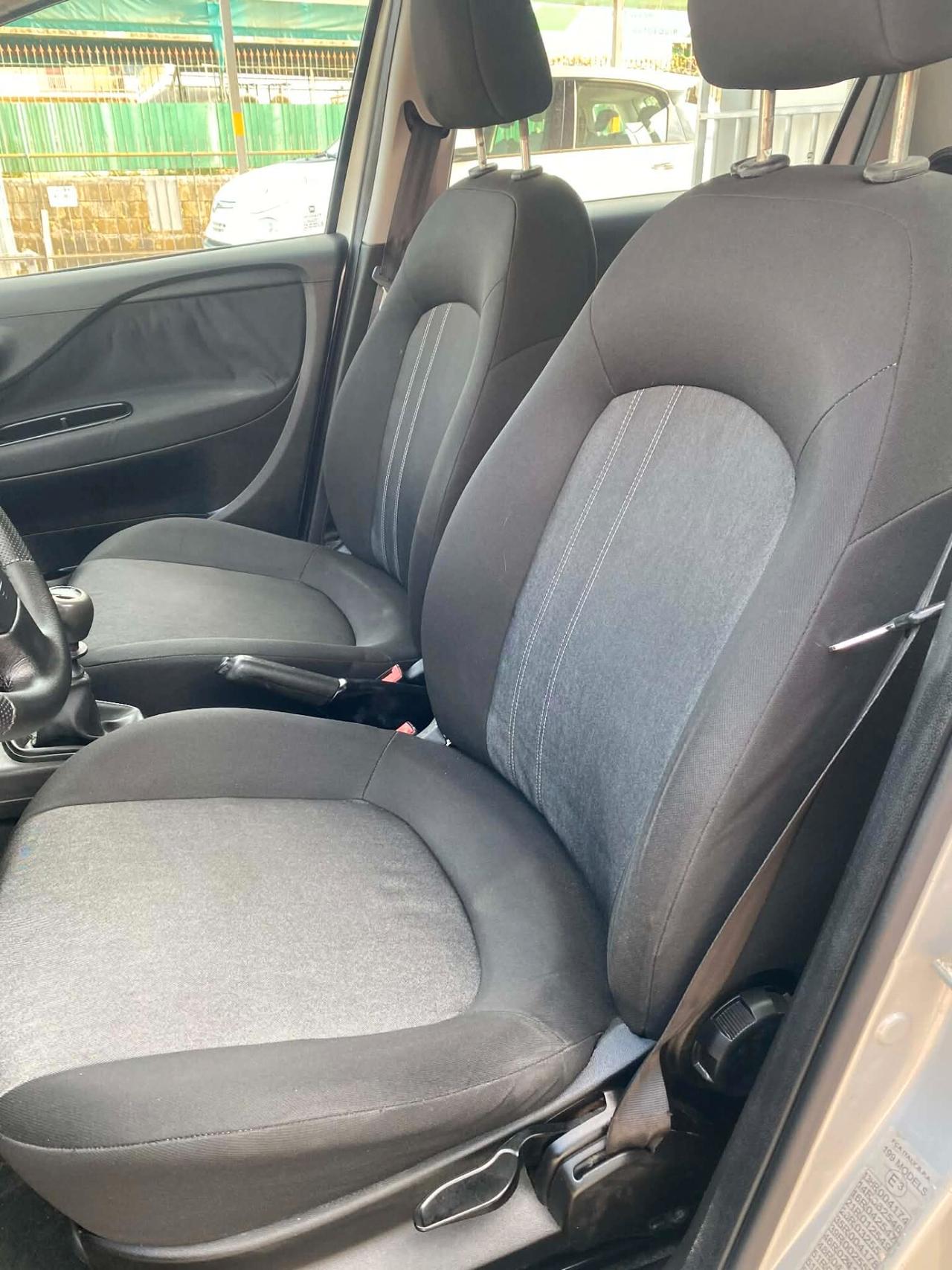 Fiat Punto 1.2 8V 5 p Promo Maggio Leggi