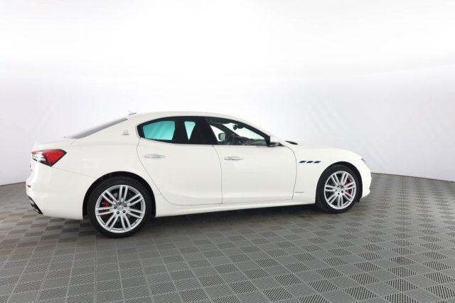 MASERATI Ghibli Ghibli L4 330 CV MHEV Gransport