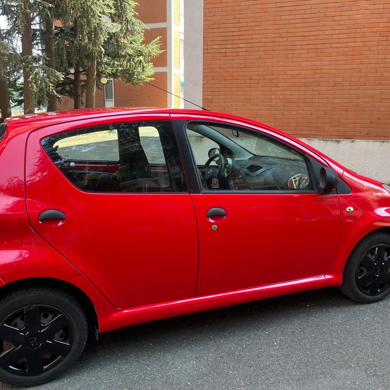 Toyota Aygo 1.0 12V VVT-i 5 porte