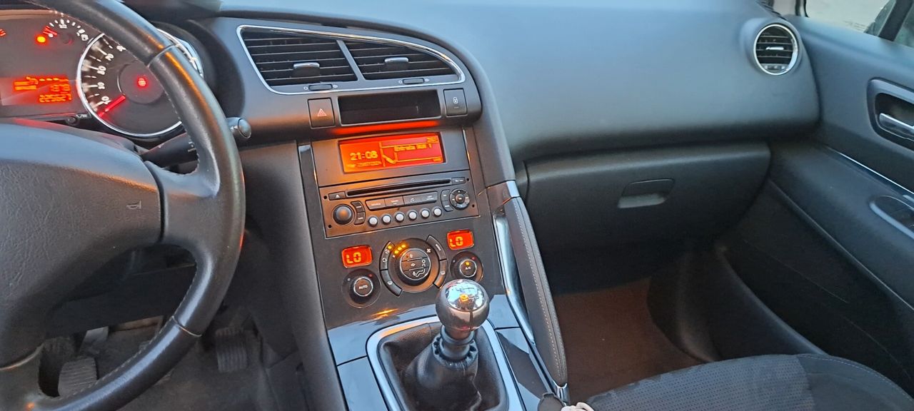 Peugeot 3008 2011 photo 5