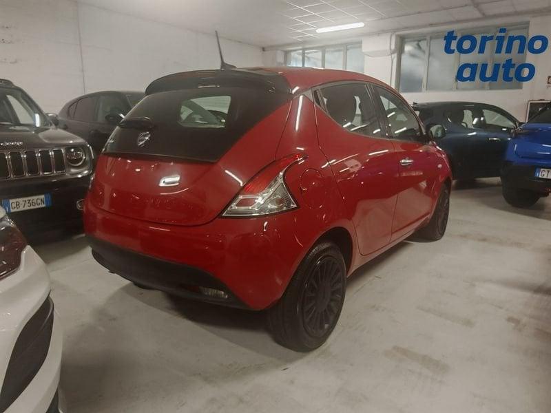 Lancia Ypsilon Ypsilon 1.0 FireFly 5 porte S&S Hybrid Silver