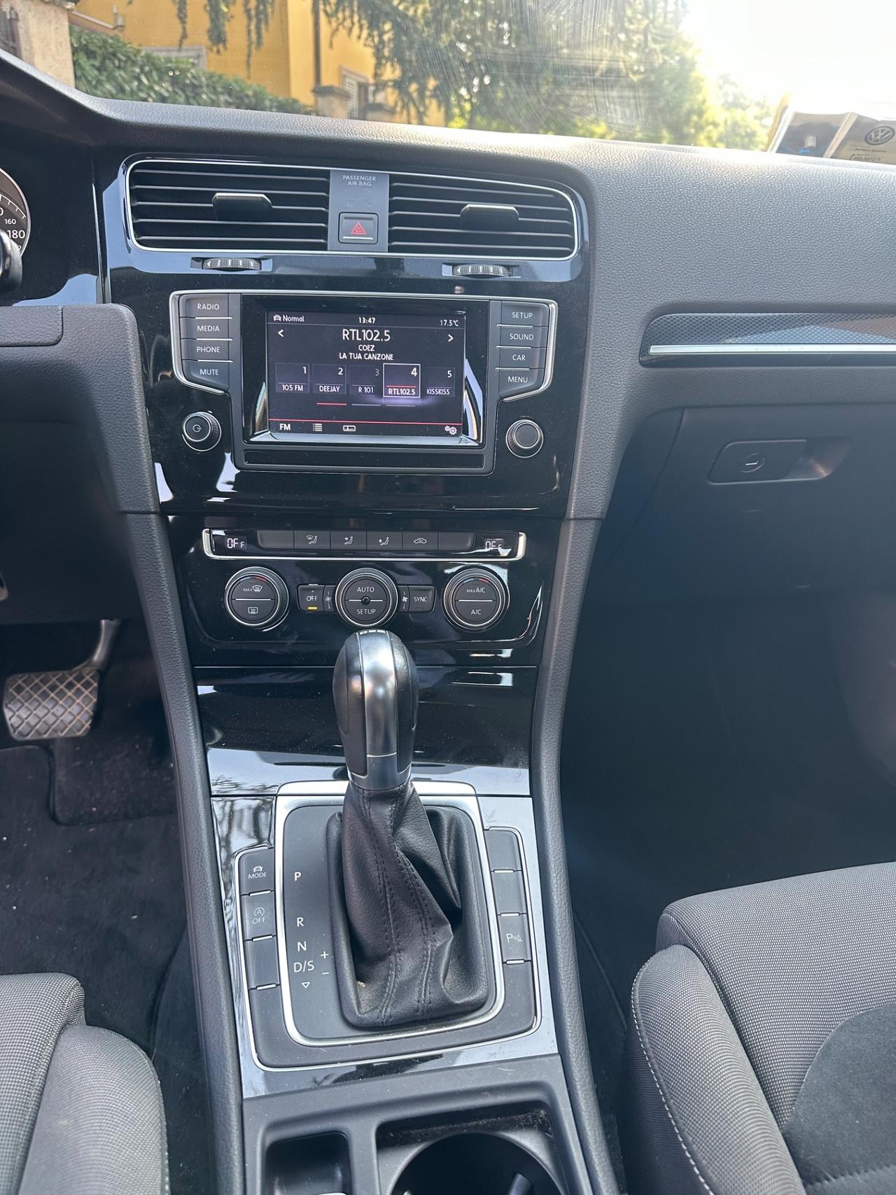 Volkswagen Golf 2.0 TDI DSG 5p. Highline BlueMotion Technology