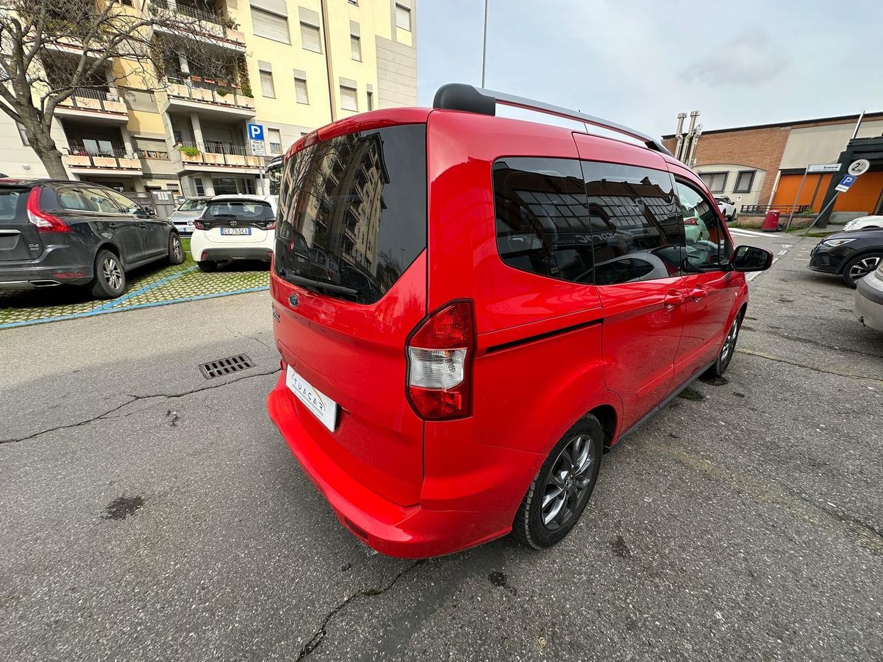 Ford Tourneo Courier 1.0 EcoBoost Sport