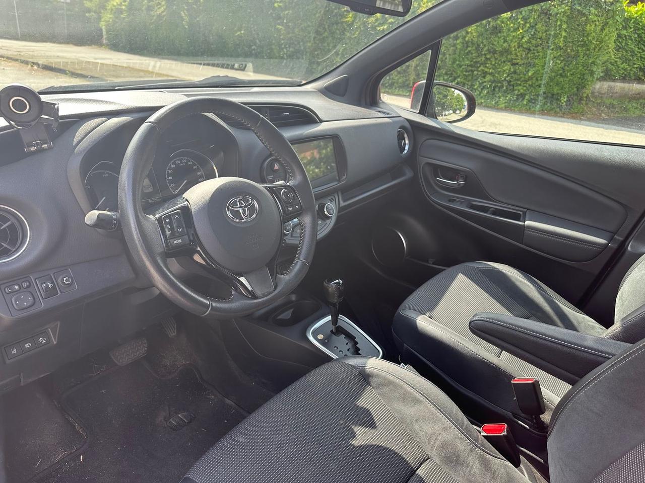 Toyota Yaris Style 1.5 VVT-i HEV
