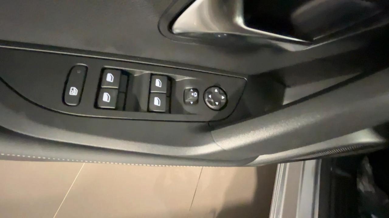 Peugeot 2008 PureTech 100 S&S Allure