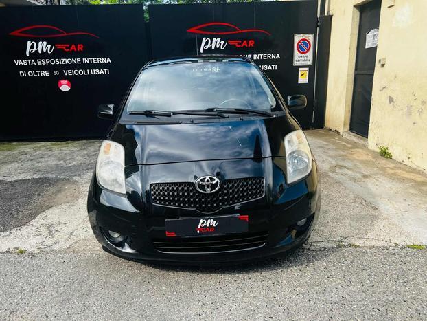 TOYOTA Yaris 1.0 3 porte Sol