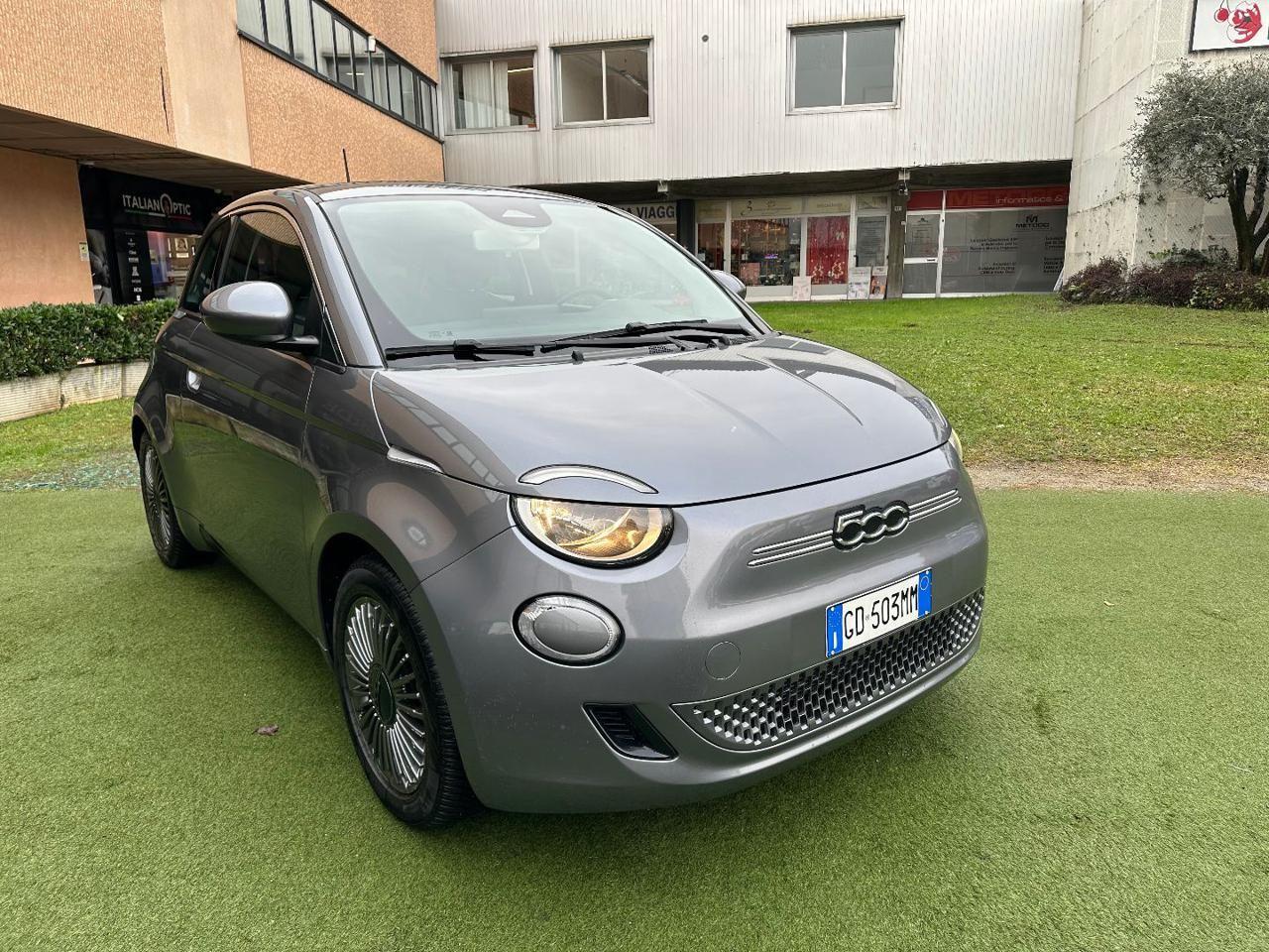 Fiat 500e 42KWH Business Openging Edition 16000km