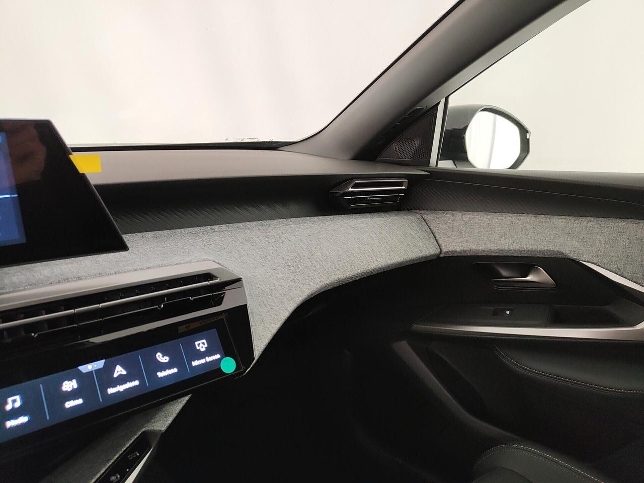 Peugeot 3008 e-3008 motore elettrico (73kWh) 210 CV Allure