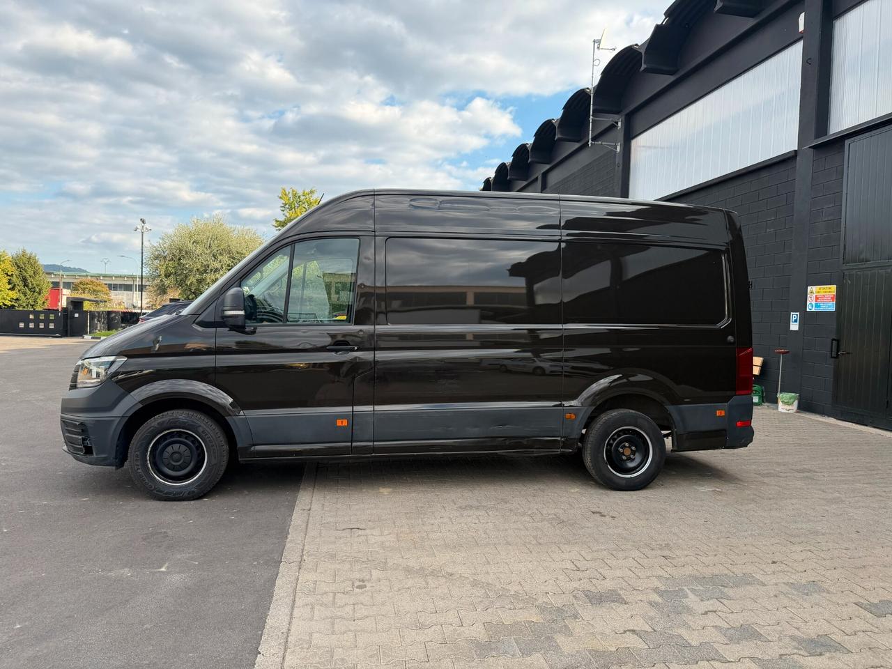 Volkswagen Crafter 2.0 tdi 140 cv ! CARROZZERIA DA RIPRISTINARE !