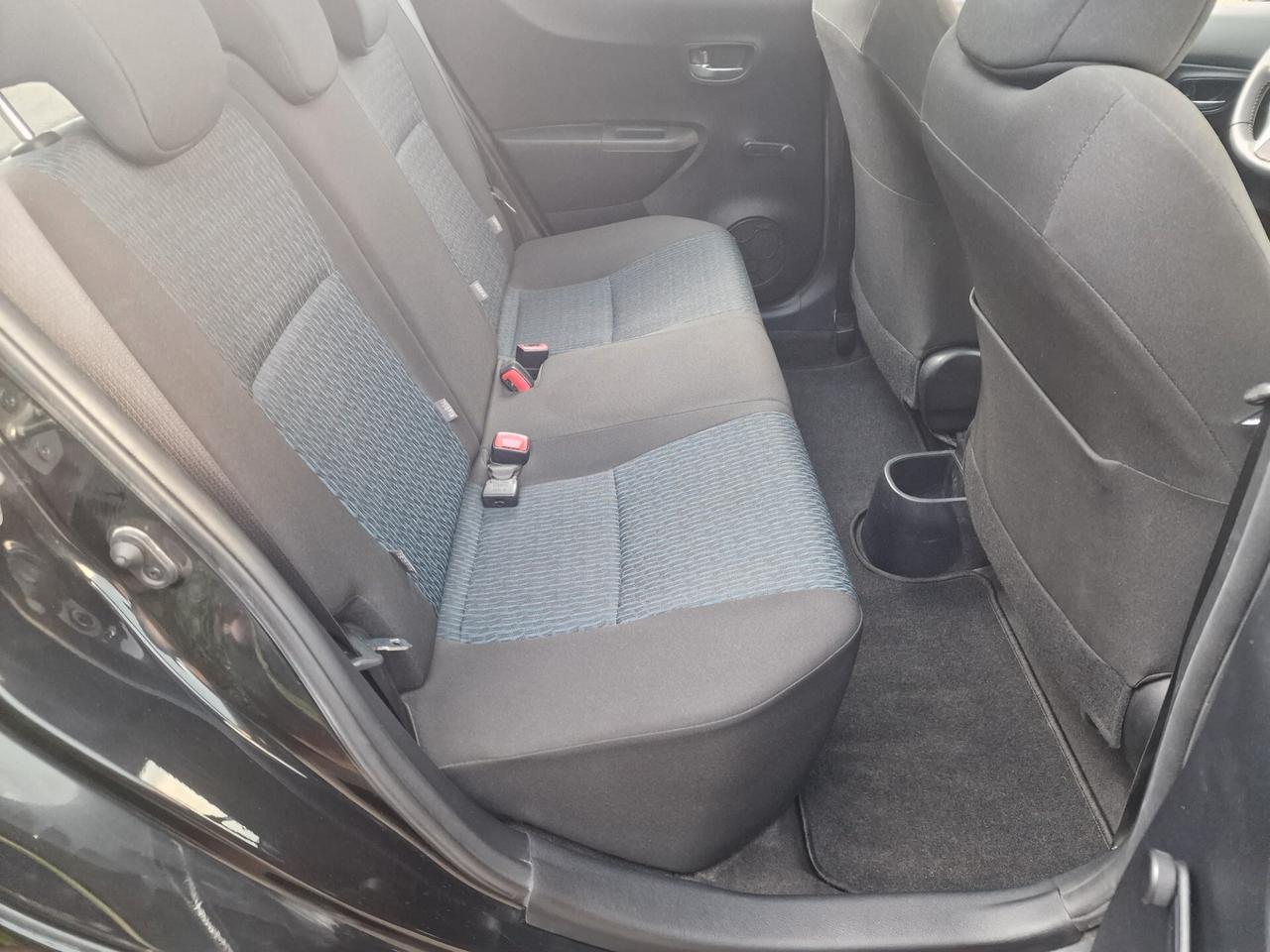Toyota Yaris 1.3 5p Automatica