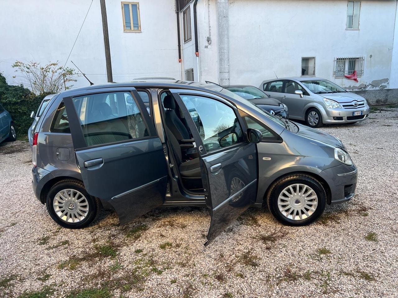 Lancia MUSA 1.4 8V Ecochic (GPL) Diva